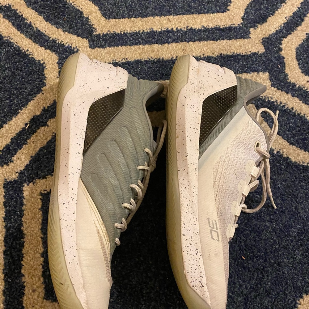 Curry 3 Low - Picture 3 of 4